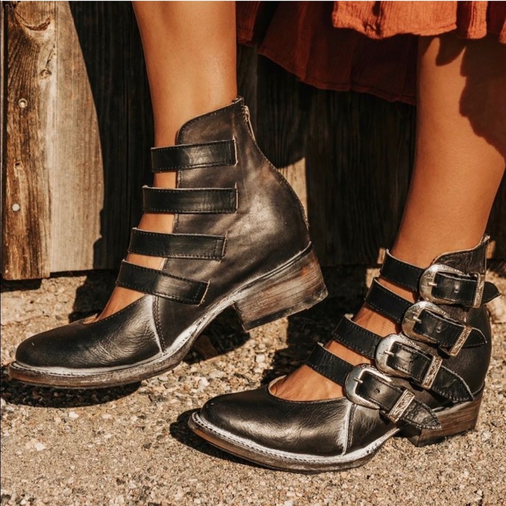 Freebird Scarlett boots sz 7 new